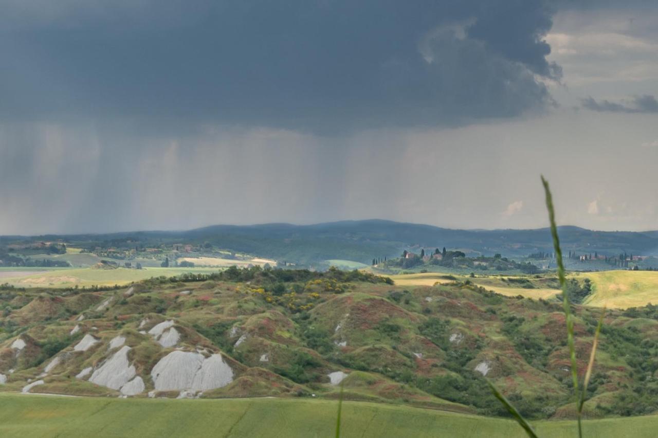 Tuscany Balcony: Crete Senesi Casetta Exterior foto